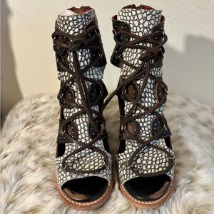 Freebird Brandy Multi Croc 7